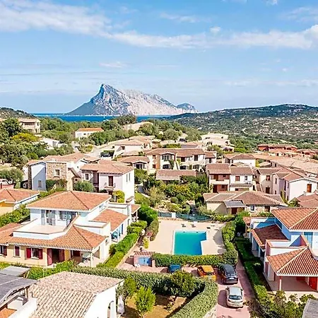 Isa-residence With Swimming-pool In Cala Girgolu, With Private Outdoor Area